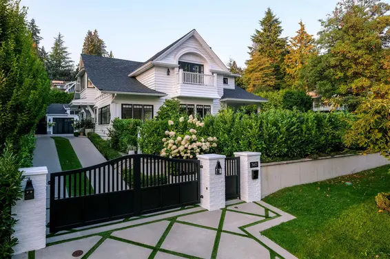 360 East Windsor Road, North Vancouver