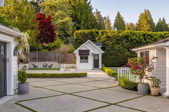 360 East Windsor Road, North Vancouver For Sale - image 37