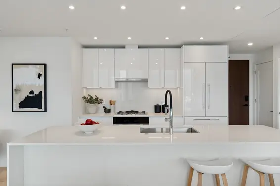 1704 135 East 13th Street, North Vancouver For Sale - image 8