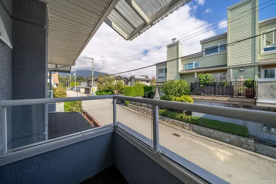 215 West 18th Street, North Vancouver For Sale - image 12