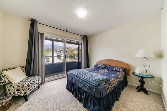 215 West 18th Street, North Vancouver For Sale - image 16