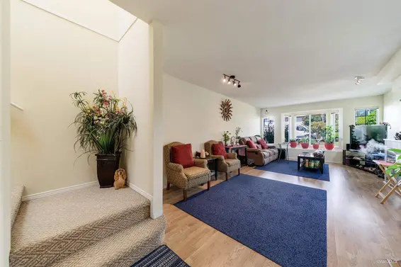215 West 18th Street, North Vancouver For Sale - image 4