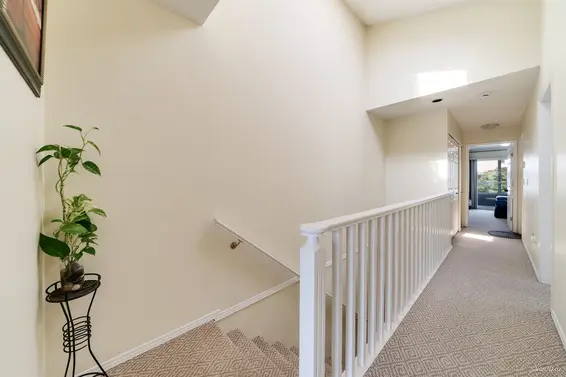 215 West 18th Street, North Vancouver For Sale - image 9