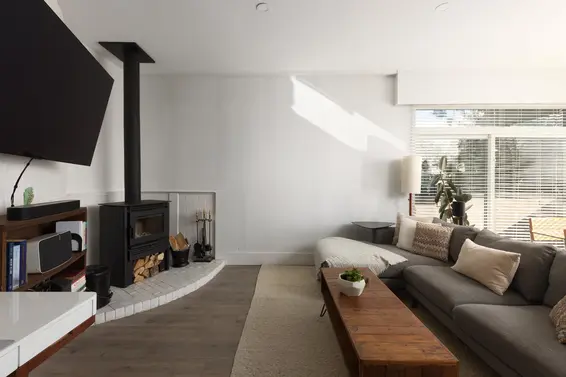 306 341 Mahon Avenue, North Vancouver For Sale - image 5