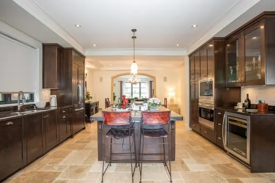 1134 Montroyal Boulevard, North Vancouver For Sale - image 12