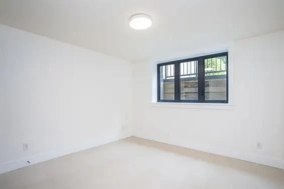 1134 Montroyal Boulevard, North Vancouver For Sale - image 30