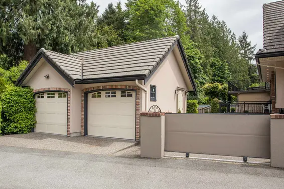 1134 Montroyal Boulevard, North Vancouver For Sale - image 36