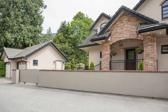 1134 Montroyal Boulevard, North Vancouver For Sale - image 6