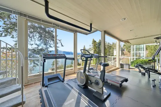 5210 Marine Drive, West Vancouver For Sale - image 18