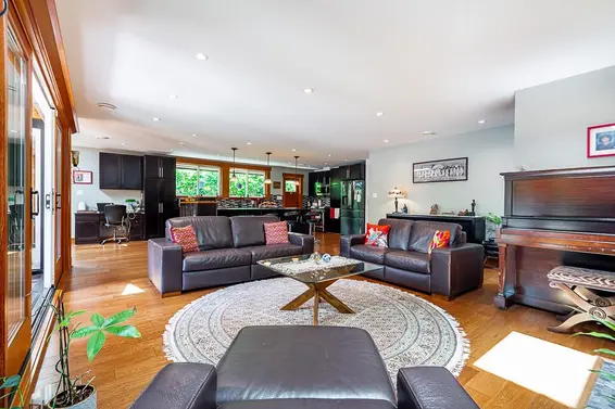 1381 East 18th Street, North Vancouver For Sale - image 5
