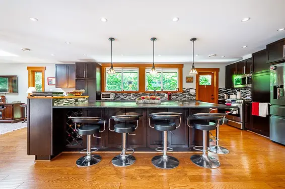 1381 East 18th Street, North Vancouver For Sale - image 8