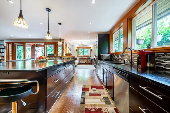 1381 East 18th Street, North Vancouver For Sale - image 9