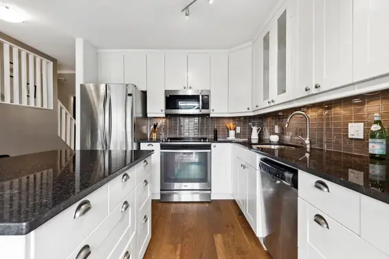 112 225 East 6th Street, North Vancouver For Sale - image 11