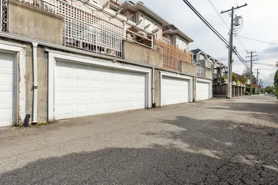 112 225 East 6th Street, North Vancouver For Sale - image 33