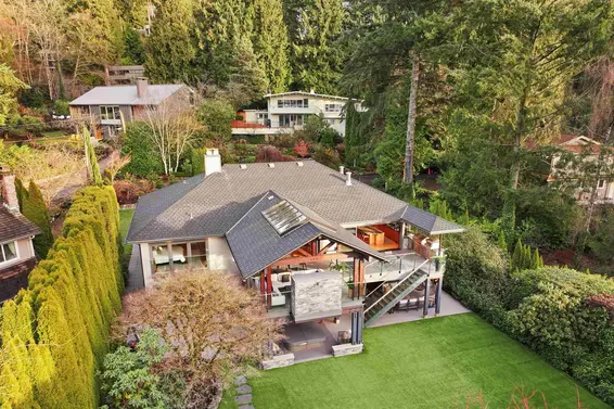 5361 Brookside Avenue, West Vancouver For Sale - image 3