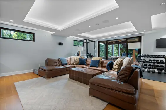 5361 Brookside Avenue, West Vancouver For Sale - image 30