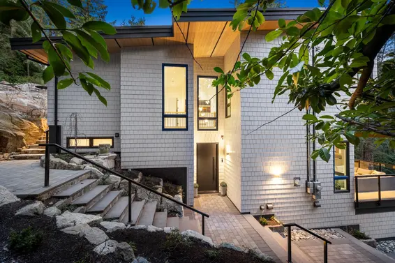 4841 The Dale, West Vancouver For Sale - image 37