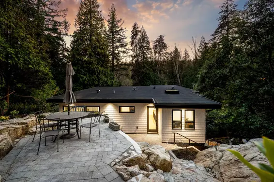 4841 The Dale, West Vancouver For Sale - image 39
