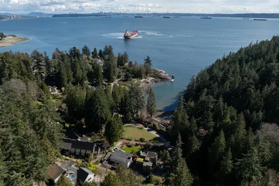 4841 The Dale, West Vancouver For Sale - image 40