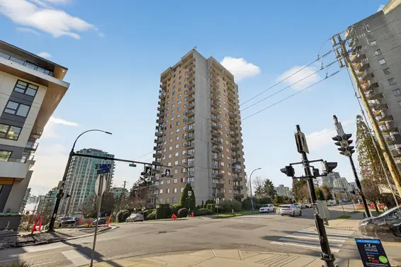 203 145 St. Georges Avenue, North Vancouver For Sale - image 30