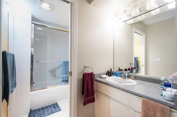 201 2800 Chesterfield Avenue, North Vancouver For Sale - image 18