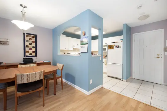 201 2800 Chesterfield Avenue, North Vancouver For Sale - image 7