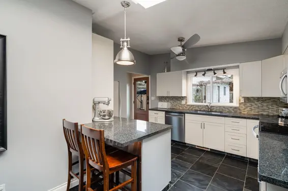 1932 Jones Avenue, North Vancouver For Sale - image 13