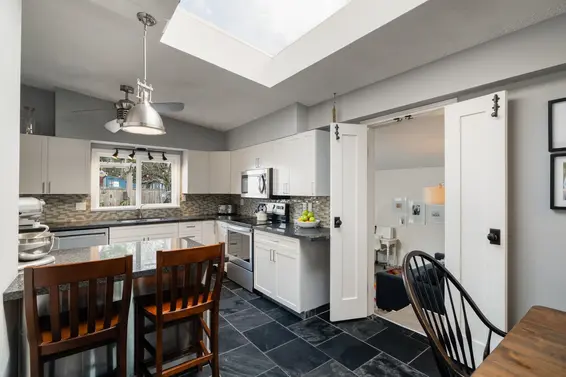 1932 Jones Avenue, North Vancouver For Sale - image 14
