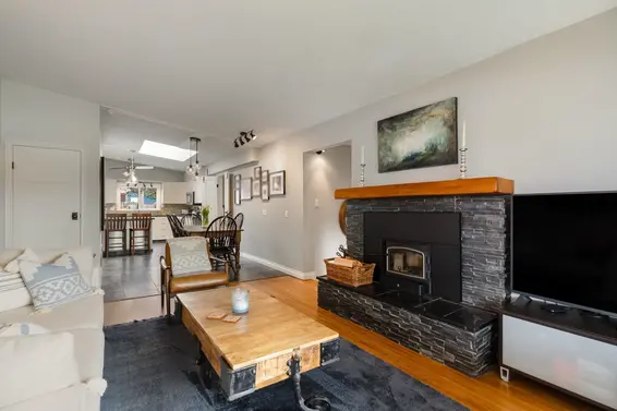 1932 Jones Avenue, North Vancouver For Sale - image 7