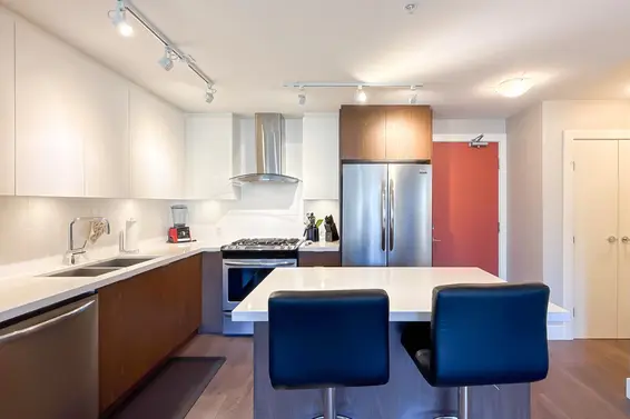 303 3602 Aldercrest Drive, North Vancouver For Sale - image 12