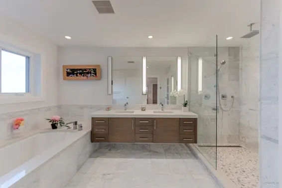 1020 Eyremount Drive, West Vancouver For Sale - image 14