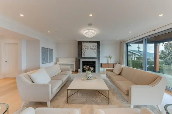 1020 Eyremount Drive, West Vancouver For Sale - image 7