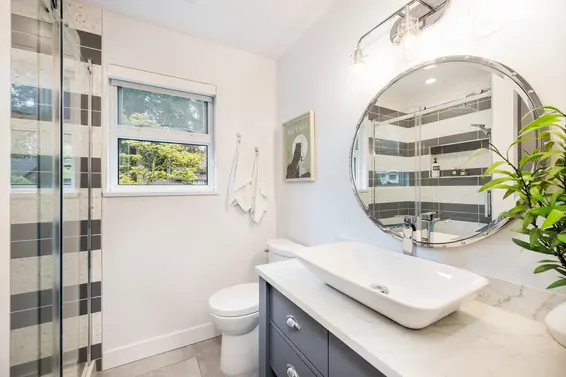 2511 Boswell Avenue, North Vancouver For Sale - image 16