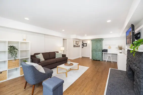 2511 Boswell Avenue, North Vancouver For Sale - image 22