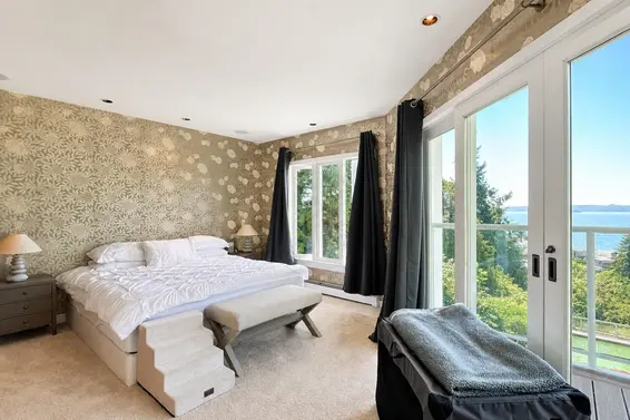 4468 Stone Crescent, West Vancouver For Sale - image 12