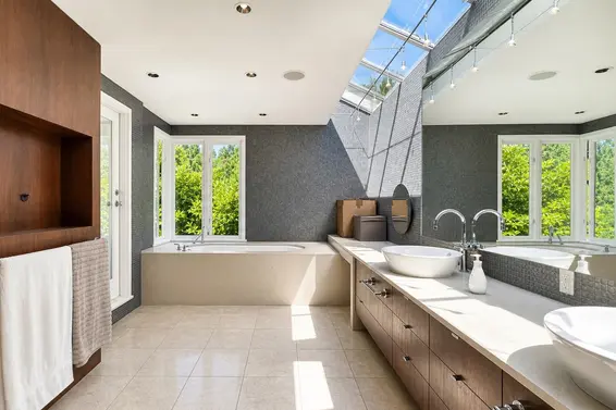 4468 Stone Crescent, West Vancouver For Sale - image 15