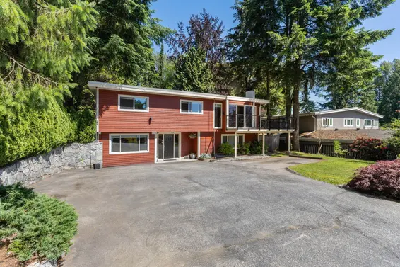 2591 Belloc Street, North Vancouver For Sale - image 40