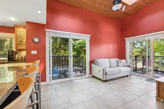 2591 Belloc Street, North Vancouver For Sale - image 8