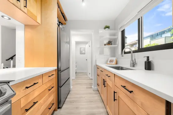18 220 East 11th Street, North Vancouver For Sale - image 16
