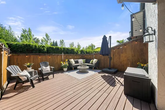 18 220 East 11th Street, North Vancouver For Sale - image 2