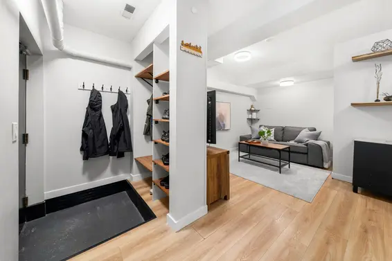 18 220 East 11th Street, North Vancouver For Sale - image 29