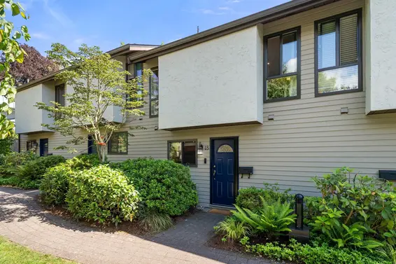 18 220 East 11th Street, North Vancouver For Sale - image 32