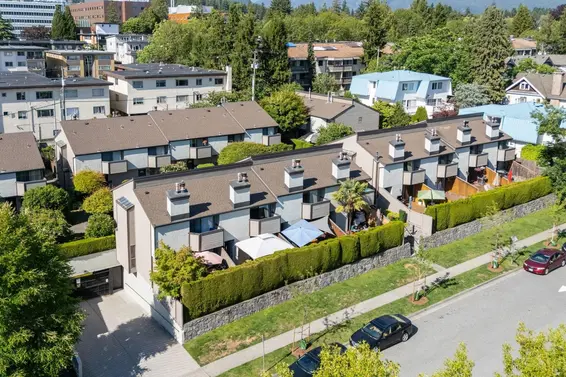 18 220 East 11th Street, North Vancouver For Sale - image 35