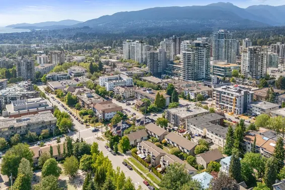 18 220 East 11th Street, North Vancouver For Sale - image 40