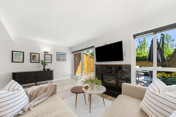 18 220 East 11th Street, North Vancouver For Sale - image 8