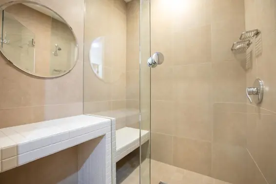 6220 Summit Avenue, West Vancouver For Sale - image 16