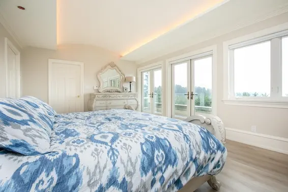 6220 Summit Avenue, West Vancouver For Sale - image 21