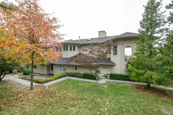 6220 Summit Avenue, West Vancouver For Sale - image 3