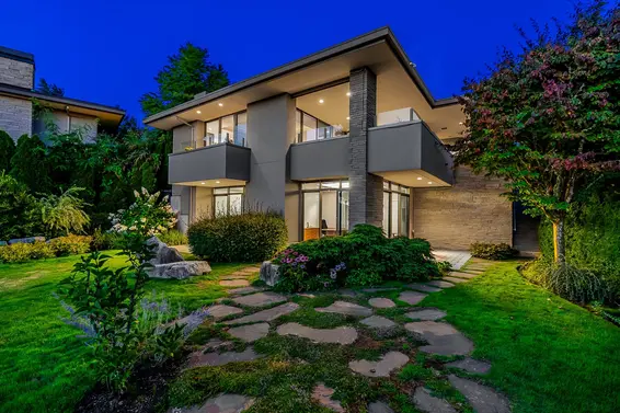 4958 Meadfeild Road, West Vancouver