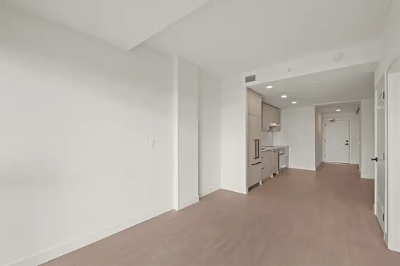 553 422 East 3rd Street, North Vancouver For Sale - image 7